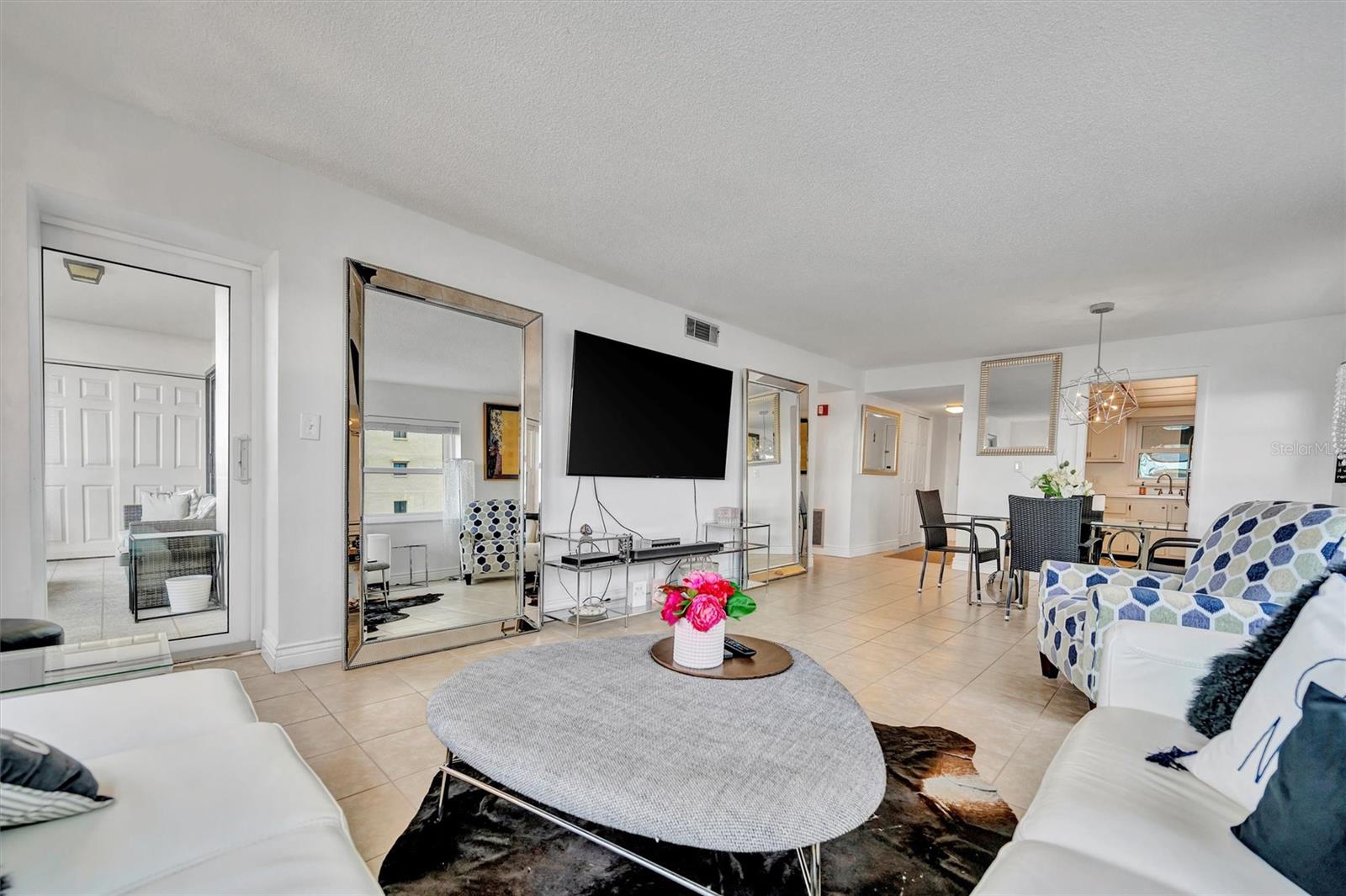 Image 10 of 35 For 1270 Gulf Boulevard 701