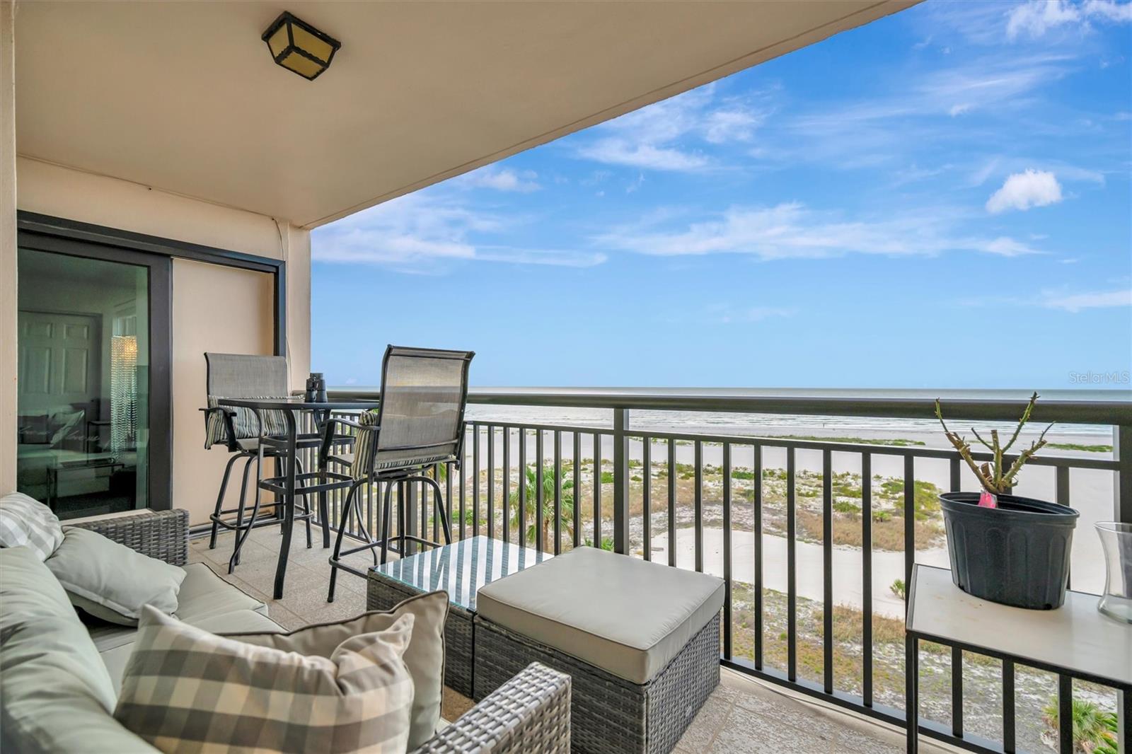 Image 24 of 35 For 1270 Gulf Boulevard 701