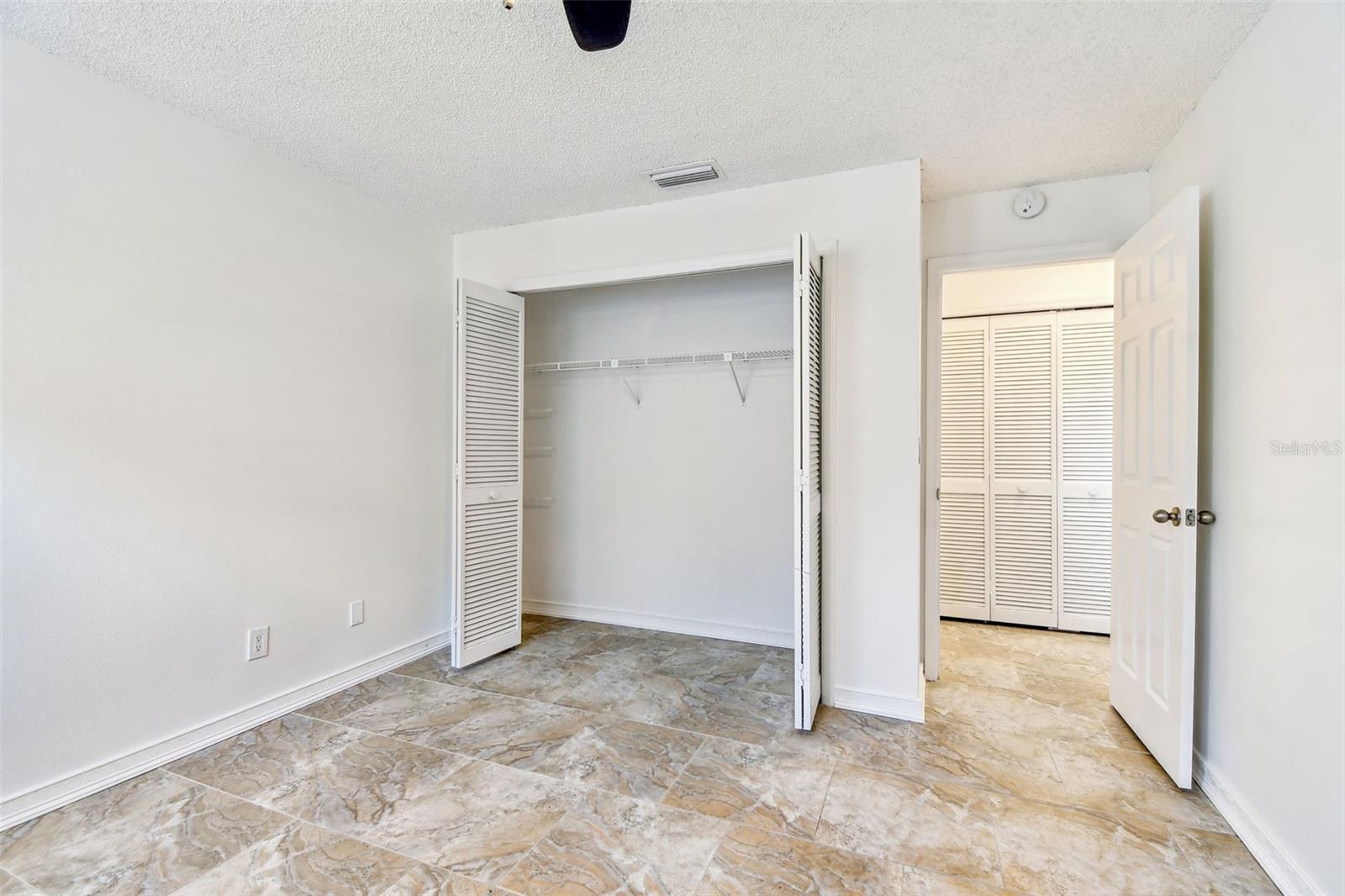 Image 34 of 84 For 232 Hunter Court