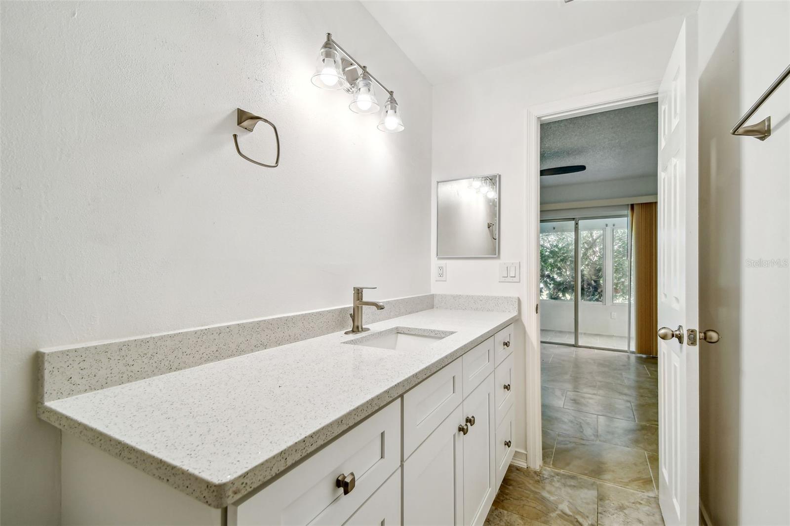 Image 48 of 84 For 232 Hunter Court