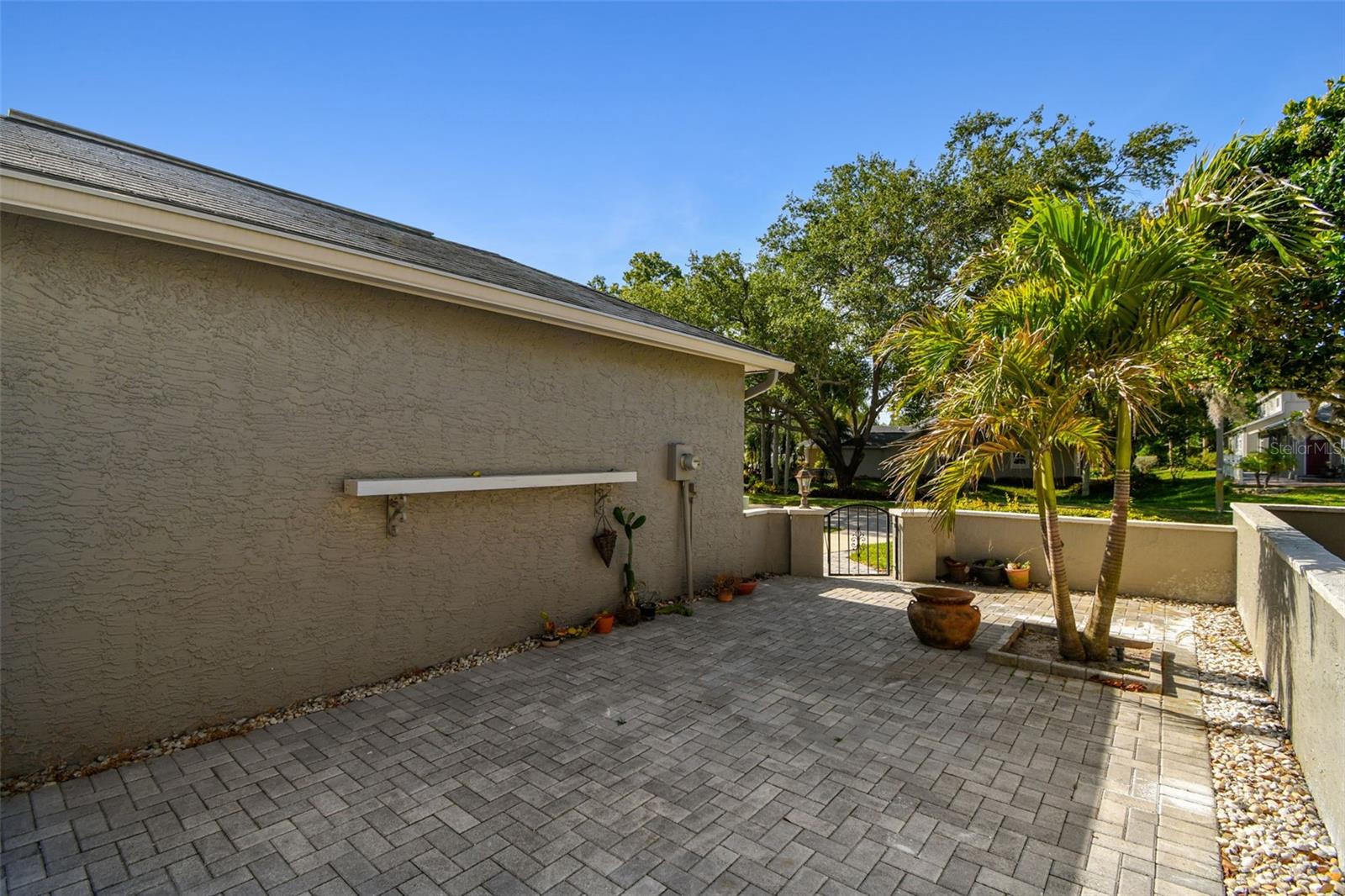 Image 6 of 84 For 232 Hunter Court
