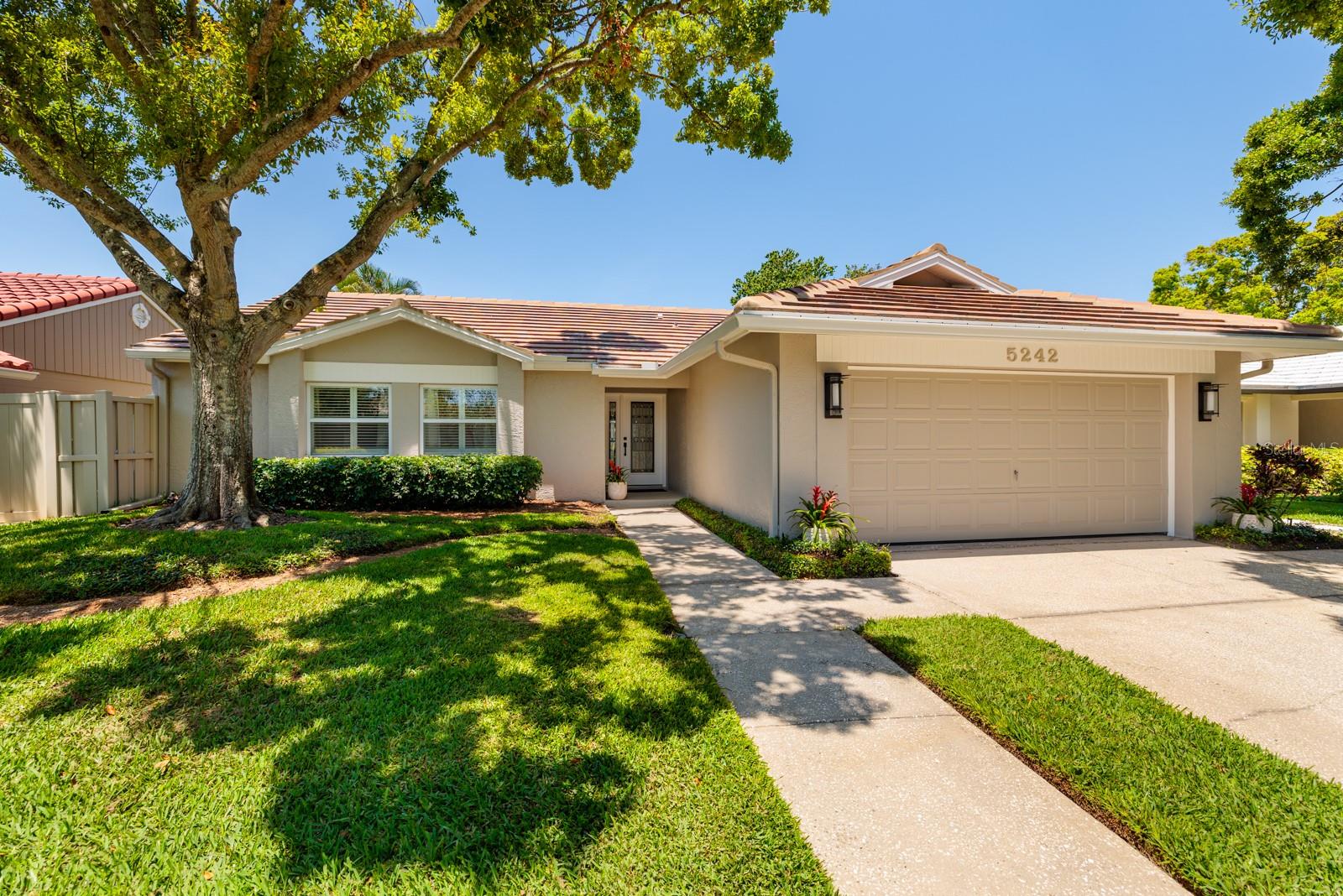 Details for 5242 Venice Way Ne, ST PETERSBURG, FL 33703