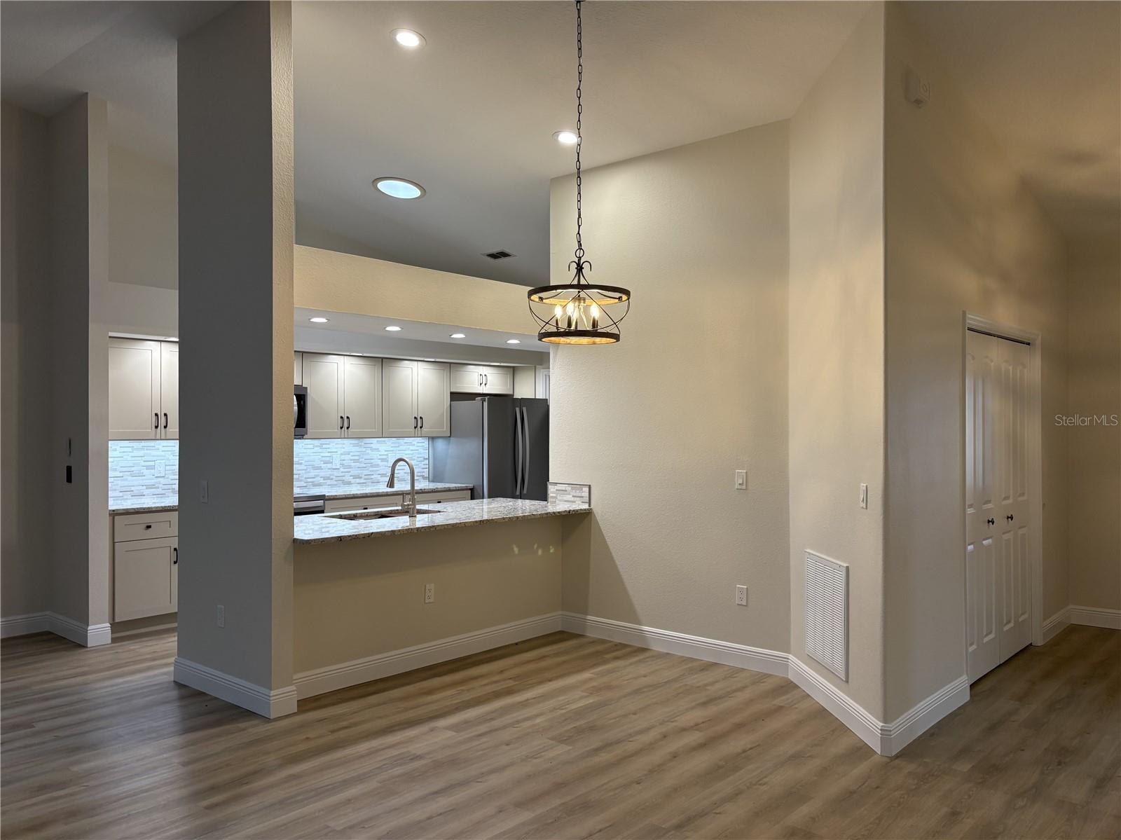 Image 17 of 26 For 6533 Brentwood Drive