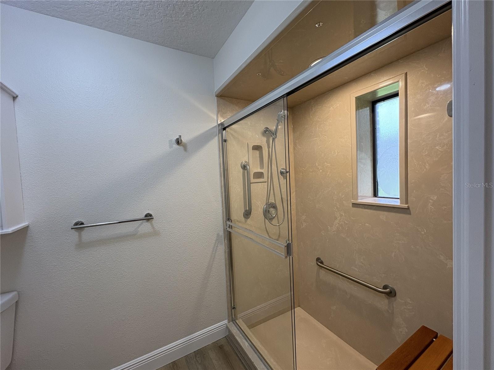 Image 20 of 26 For 6533 Brentwood Drive