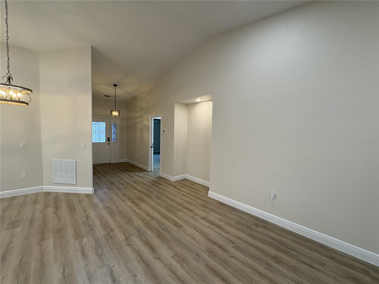 Image 9 of 26 For 6533 Brentwood Drive