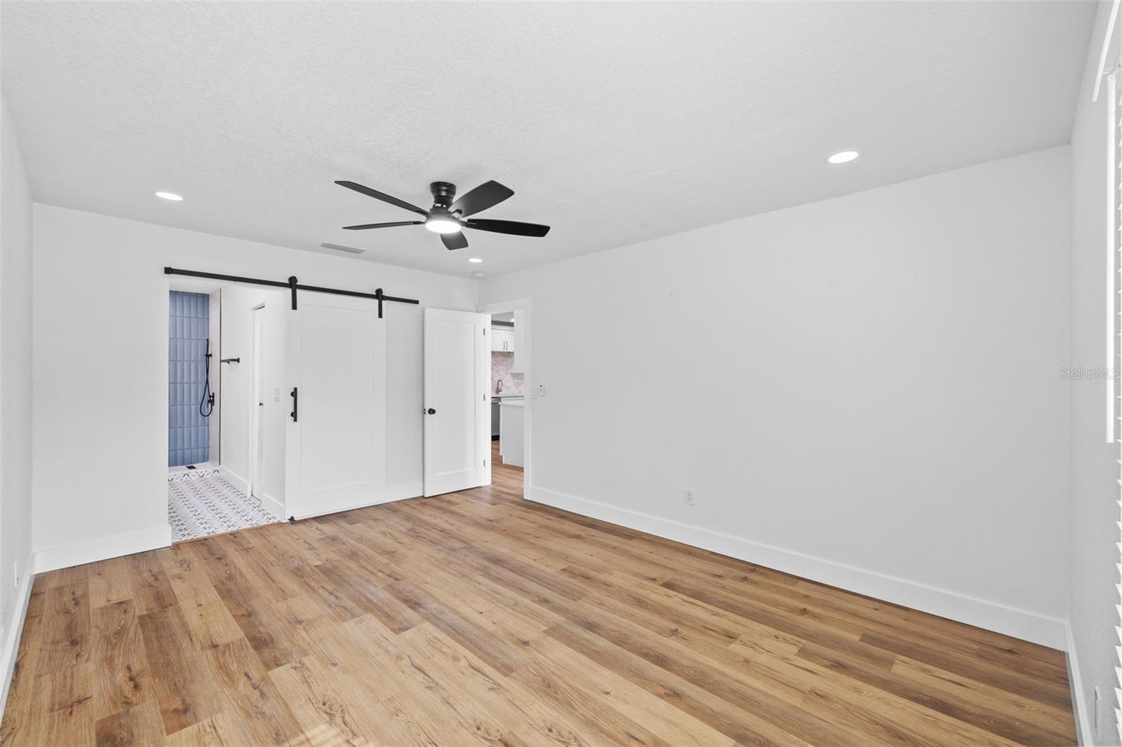 Image 13 of 23 For 10701 Glen Ivy Lane