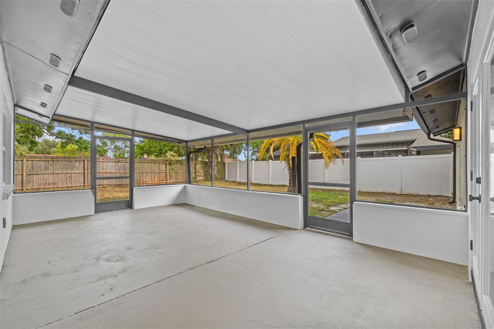 Image 20 of 23 For 10701 Glen Ivy Lane