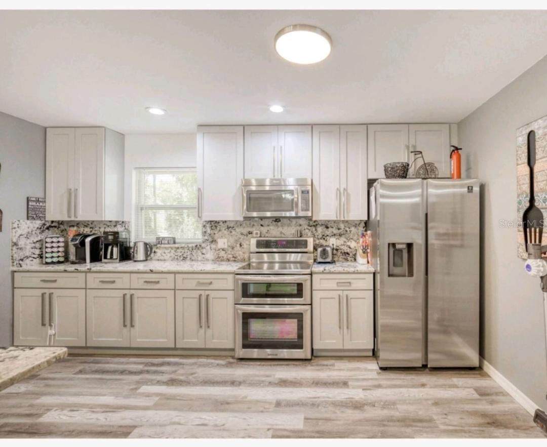 Listing photo id 9 for 5153 Miller Bayou Drive