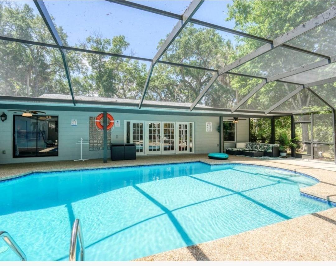 Listing photo id 1 for 5153 Miller Bayou Drive
