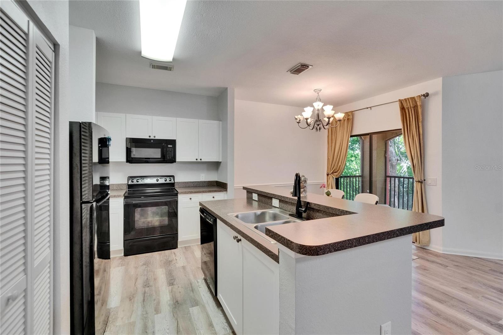 Image 18 of 65 For 2220 Chianti Place 8-0828