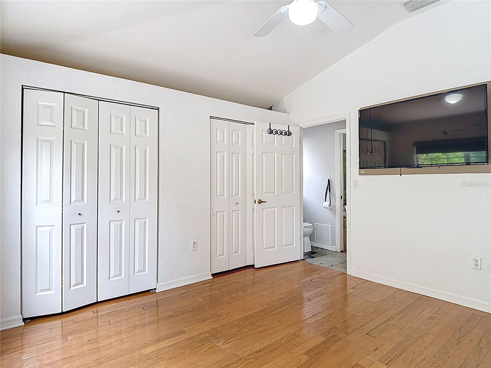 Image 23 of 44 For 3001 Regal Oaks Boulevard