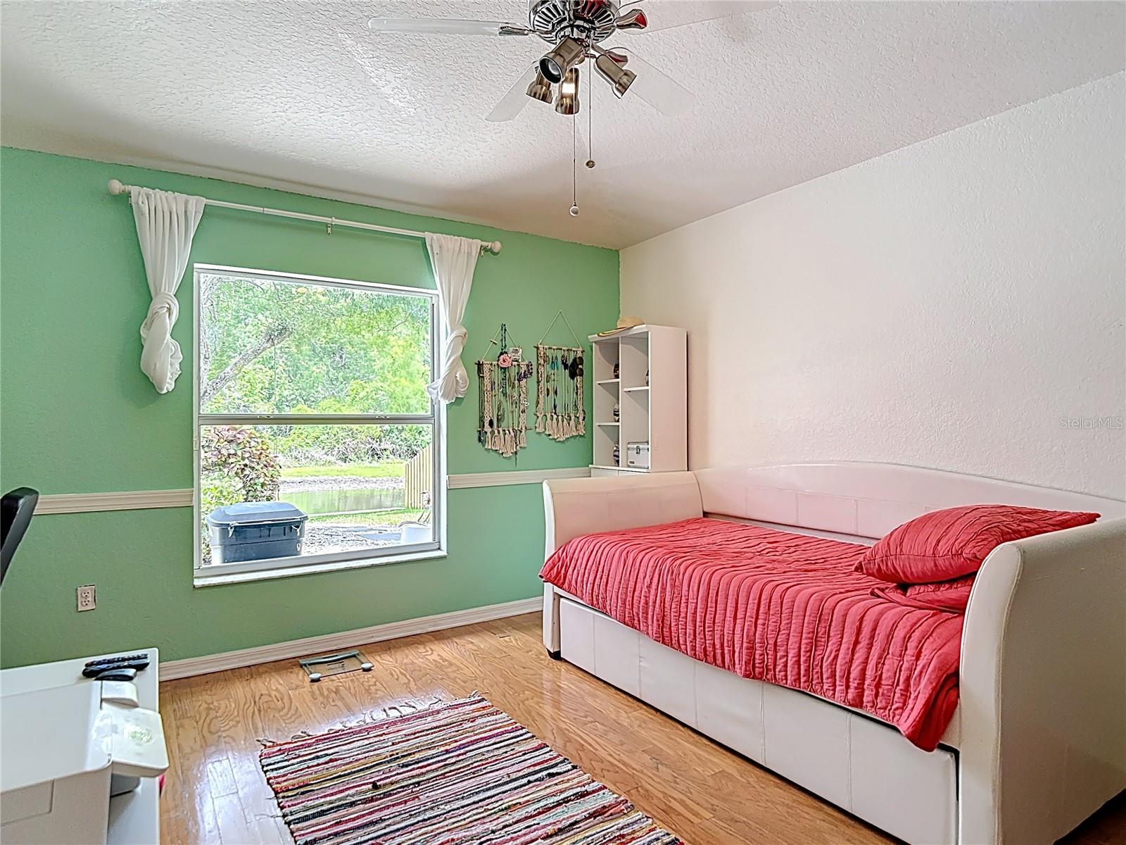 Image 27 of 44 For 3001 Regal Oaks Boulevard