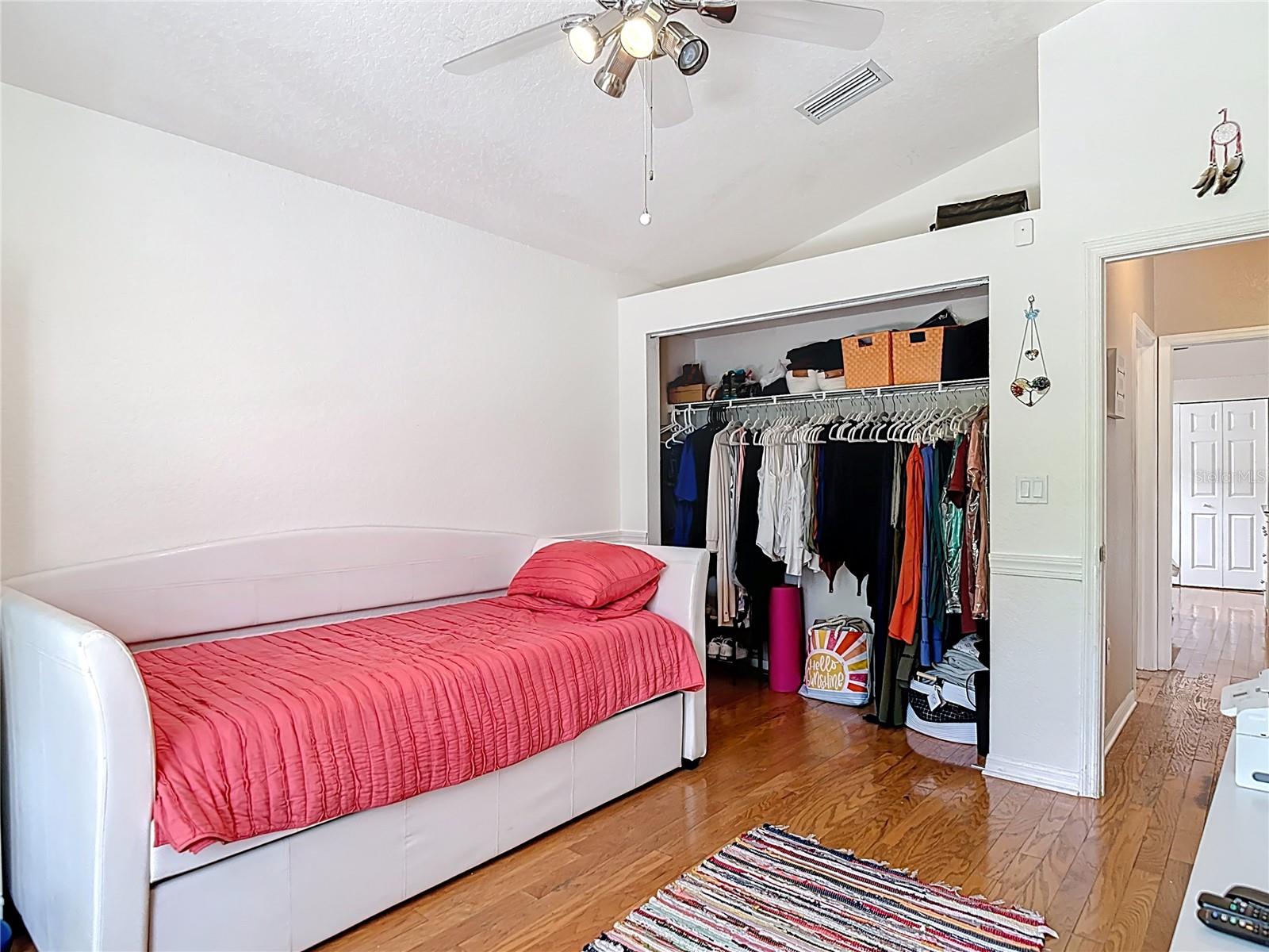 Image 28 of 44 For 3001 Regal Oaks Boulevard