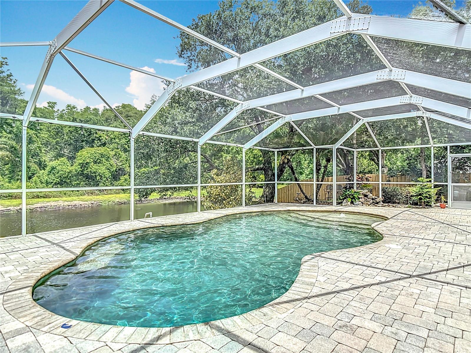 Image 37 of 44 For 3001 Regal Oaks Boulevard