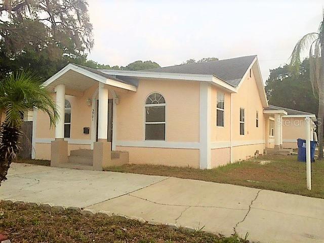 Image 2 of 16 For 3901 18th Avenue S