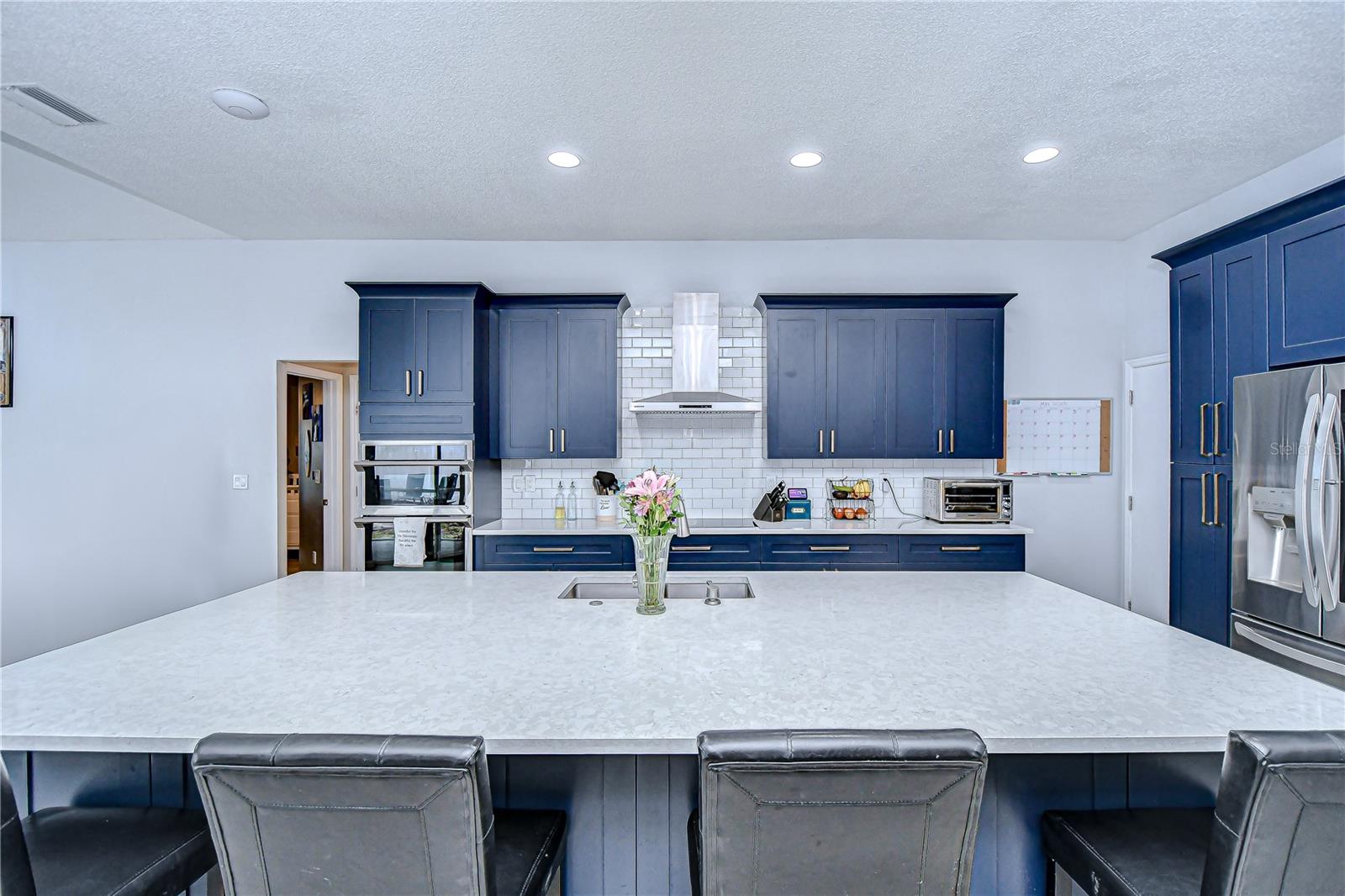 Listing photo id 9 for 2020 Elk Spring Drive