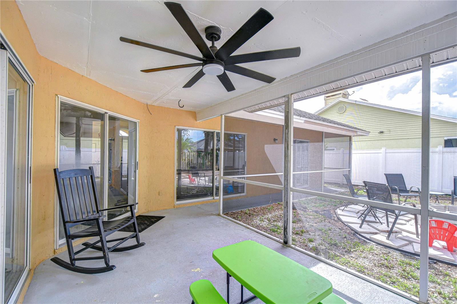 Listing photo id 21 for 2020 Elk Spring Drive