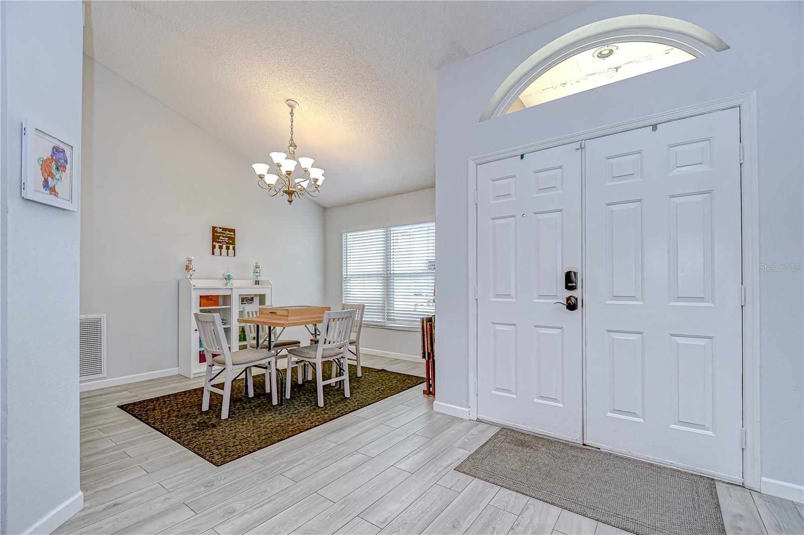 Listing photo id 1 for 2020 Elk Spring Drive