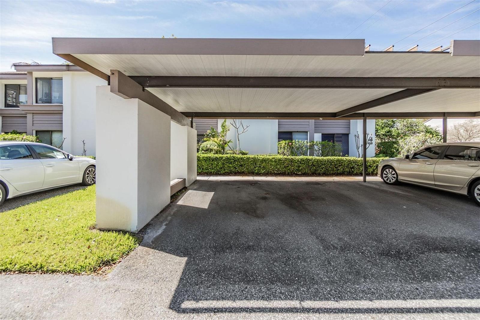 Listing photo id 0 for 1837 Lake Cypress Drive 504