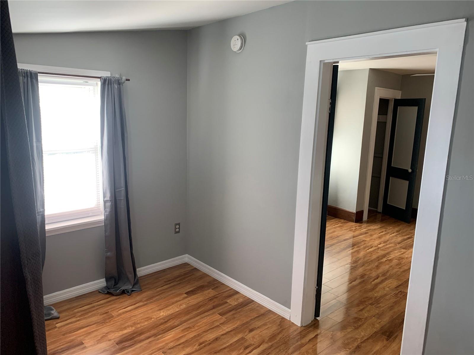 Image 7 of 14 For 1667 28th Avenue N 3
