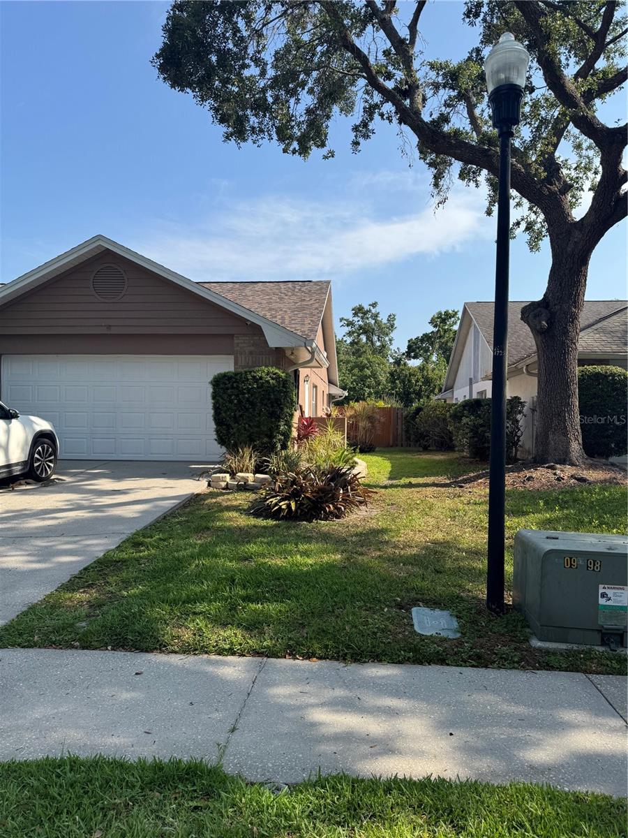 Image 4 of 24 For 16713 Sheffield Park Drive