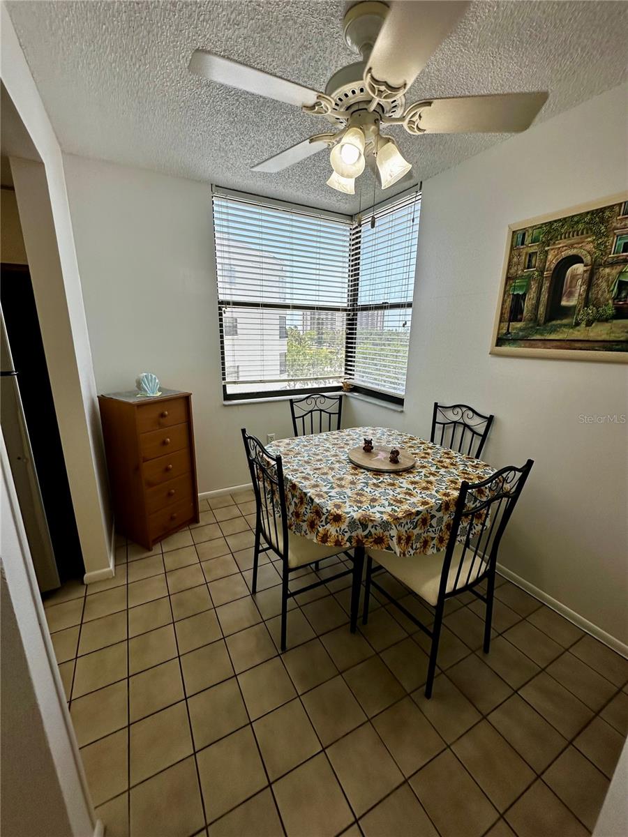 Image 15 of 37 For 1316 Pasadena Avenue S 508