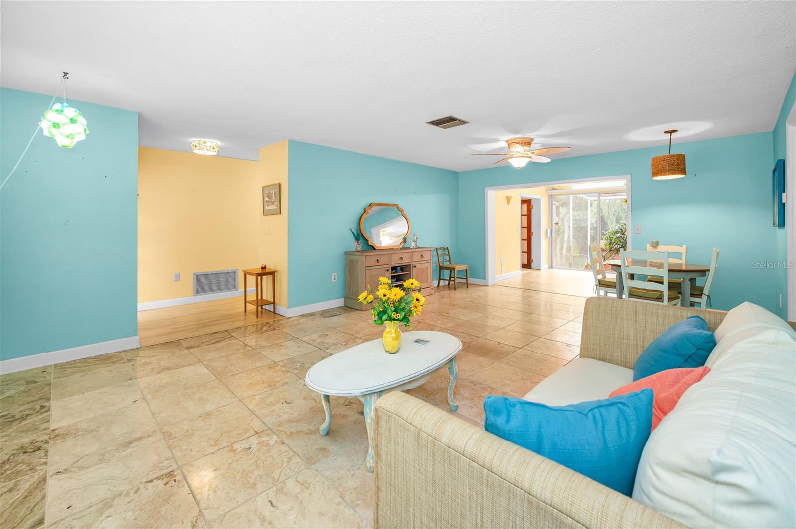 Image 20 of 53 For 2485 Indigo Drive