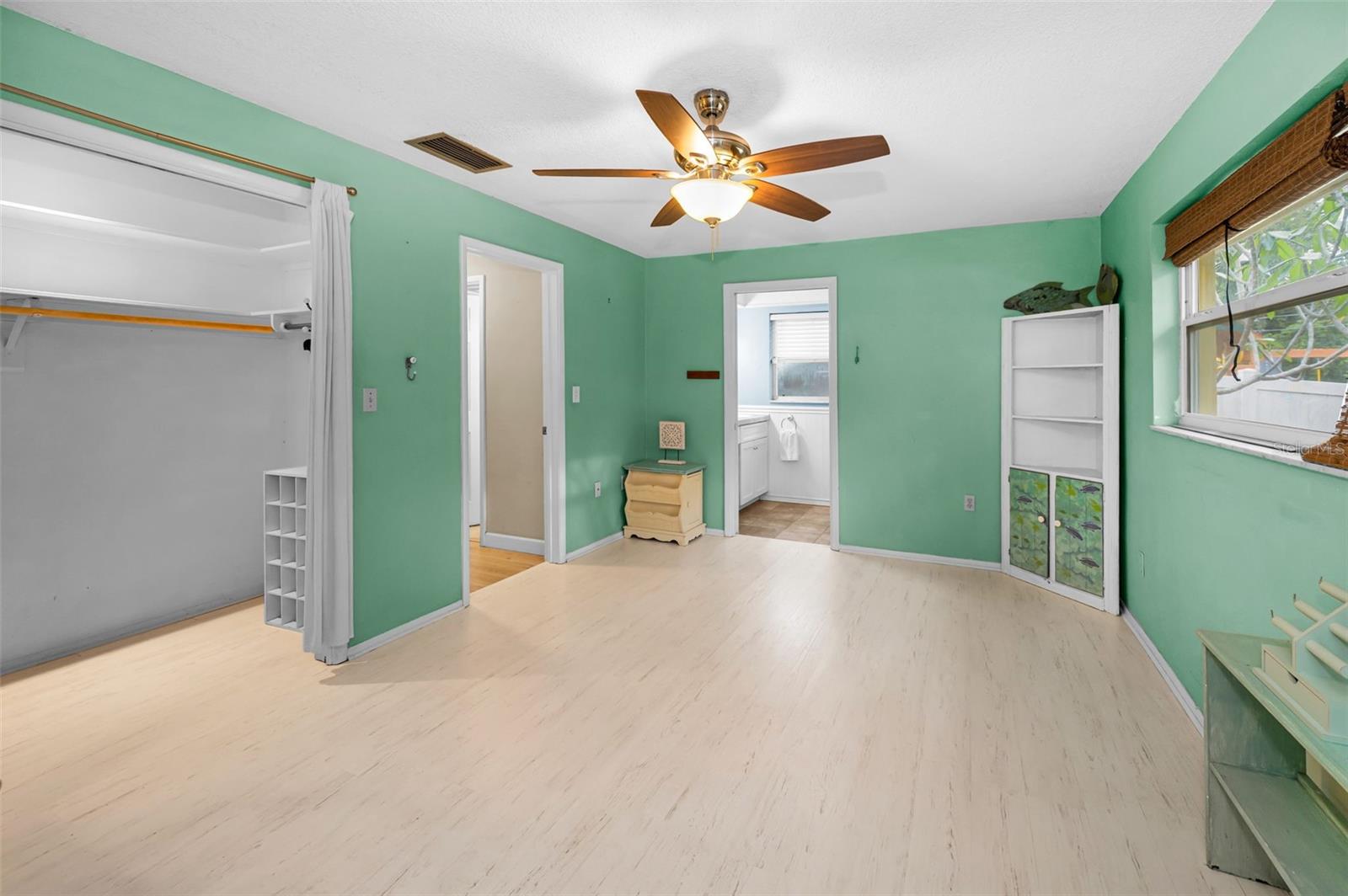 Image 32 of 53 For 2485 Indigo Drive
