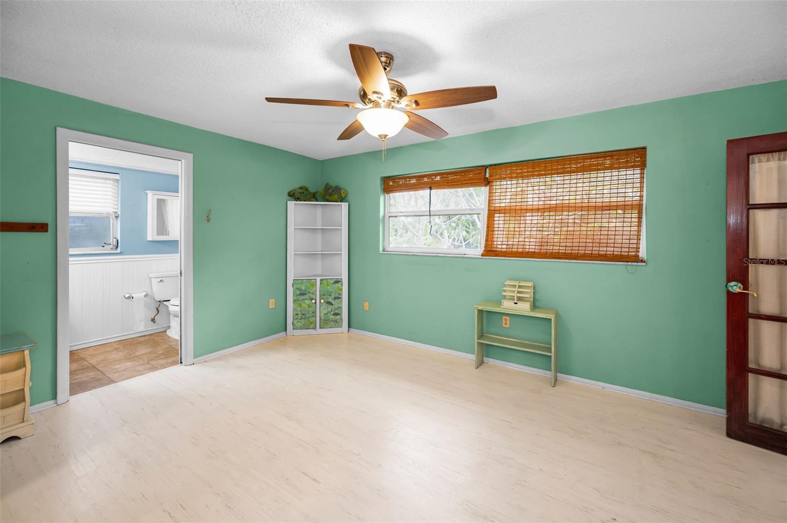 Image 33 of 53 For 2485 Indigo Drive