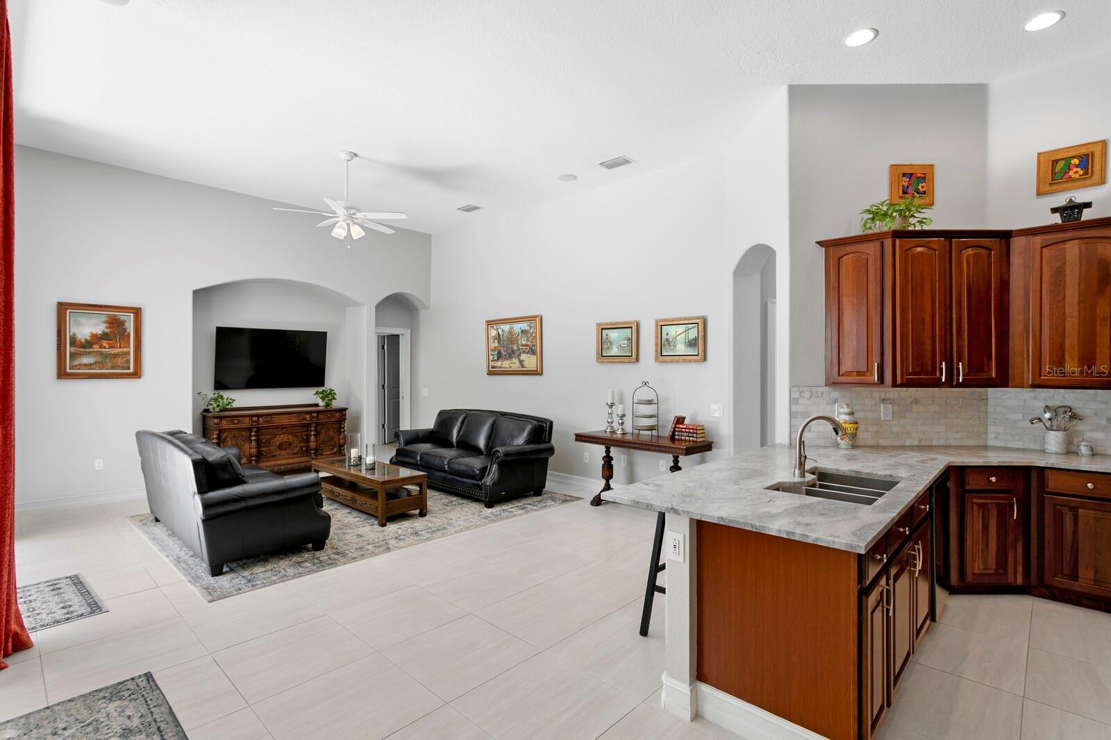 Image 13 of 65 For 17318 Emerald Chase Drive