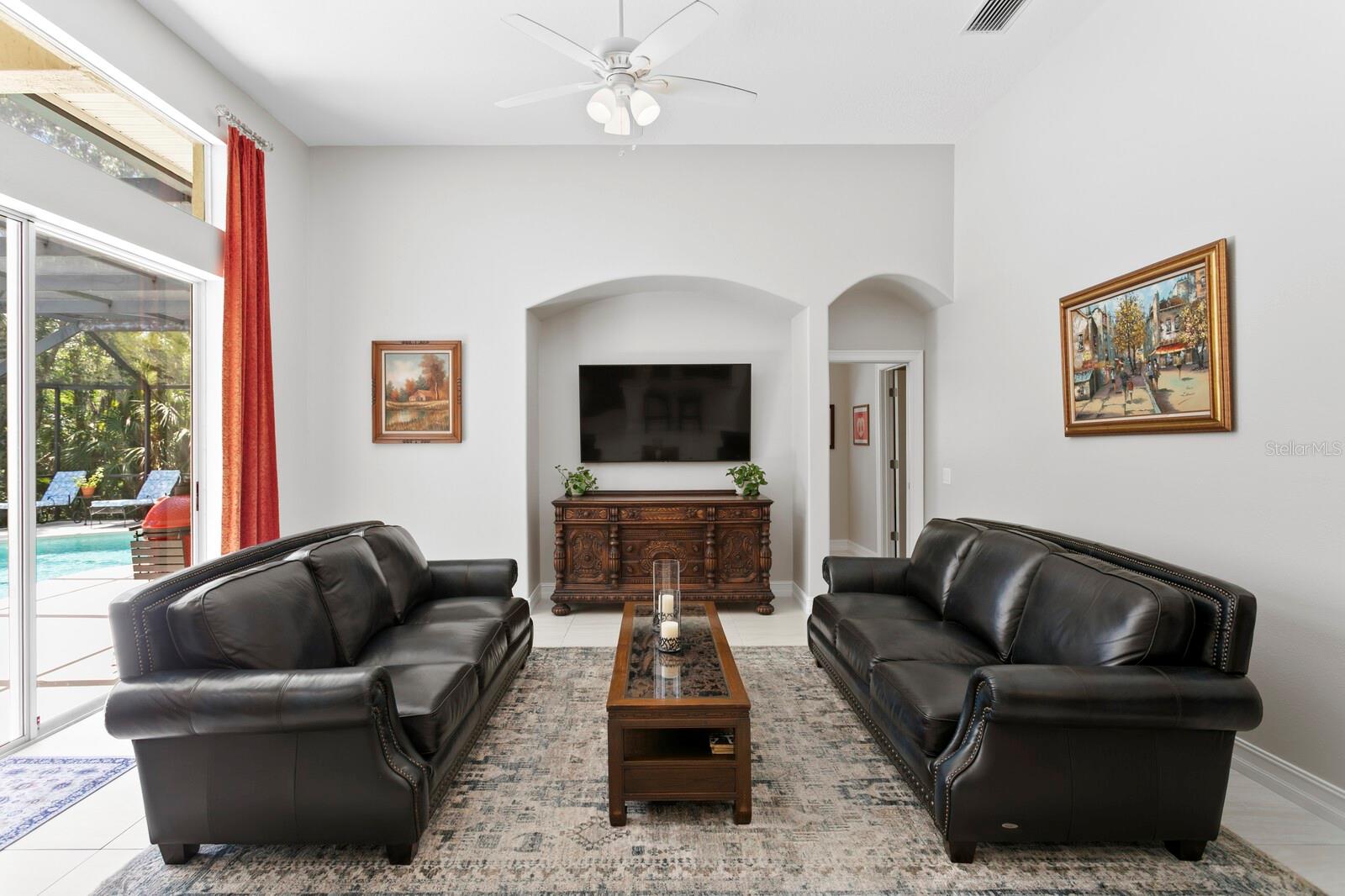 Image 15 of 65 For 17318 Emerald Chase Drive