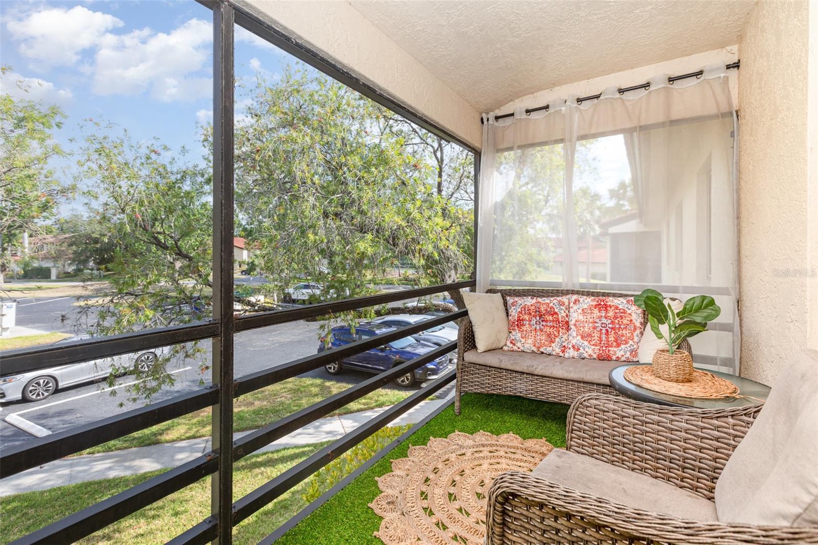 Image 17 of 26 For 5666 Gardens Drive 202