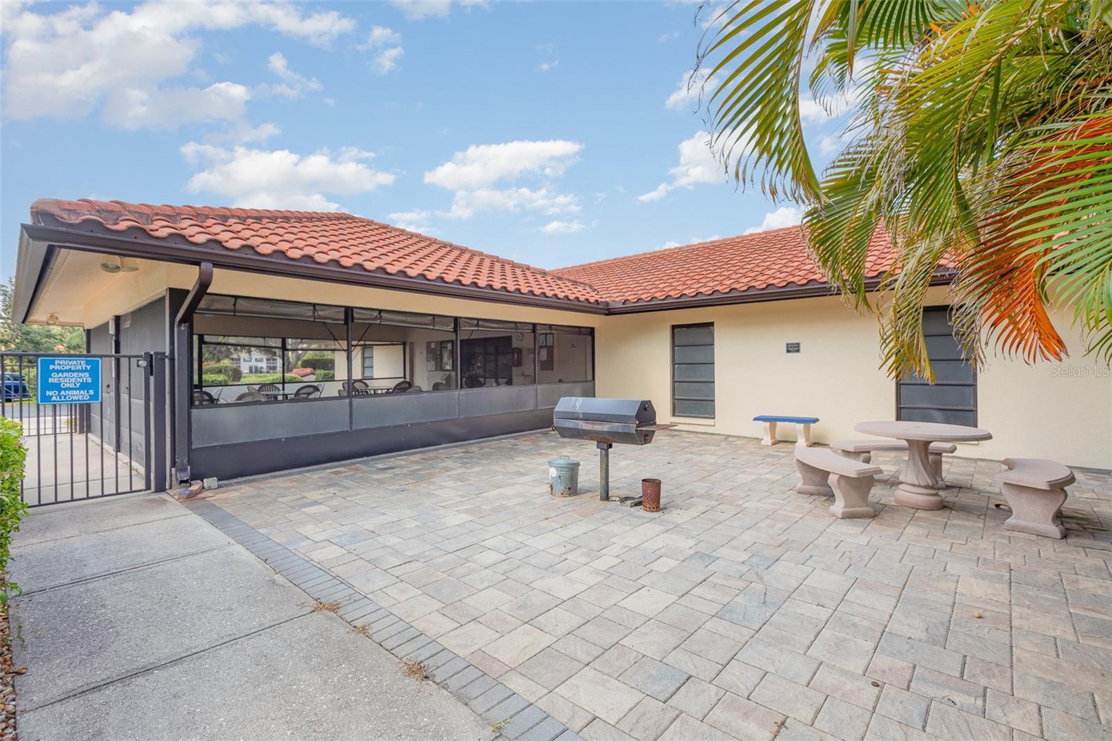 Image 19 of 26 For 5666 Gardens Drive 202