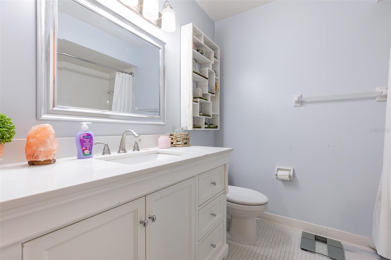 Image 9 of 26 For 5666 Gardens Drive 202