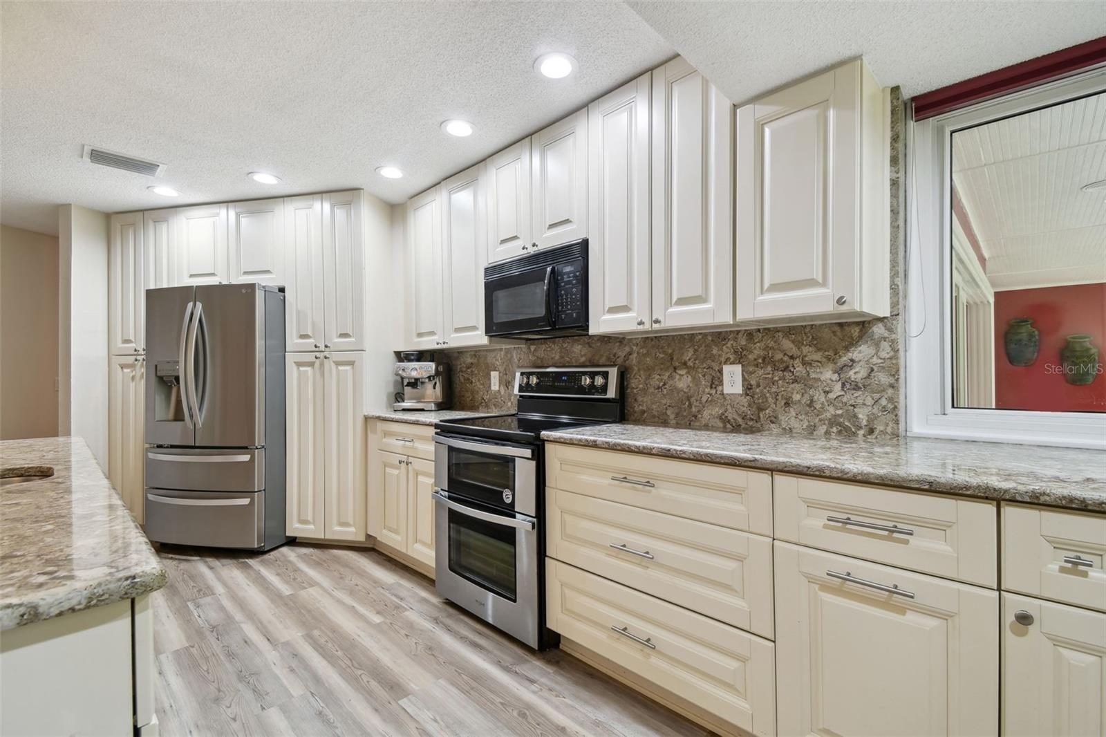 Image 11 of 61 For 6703 Towhe Drive