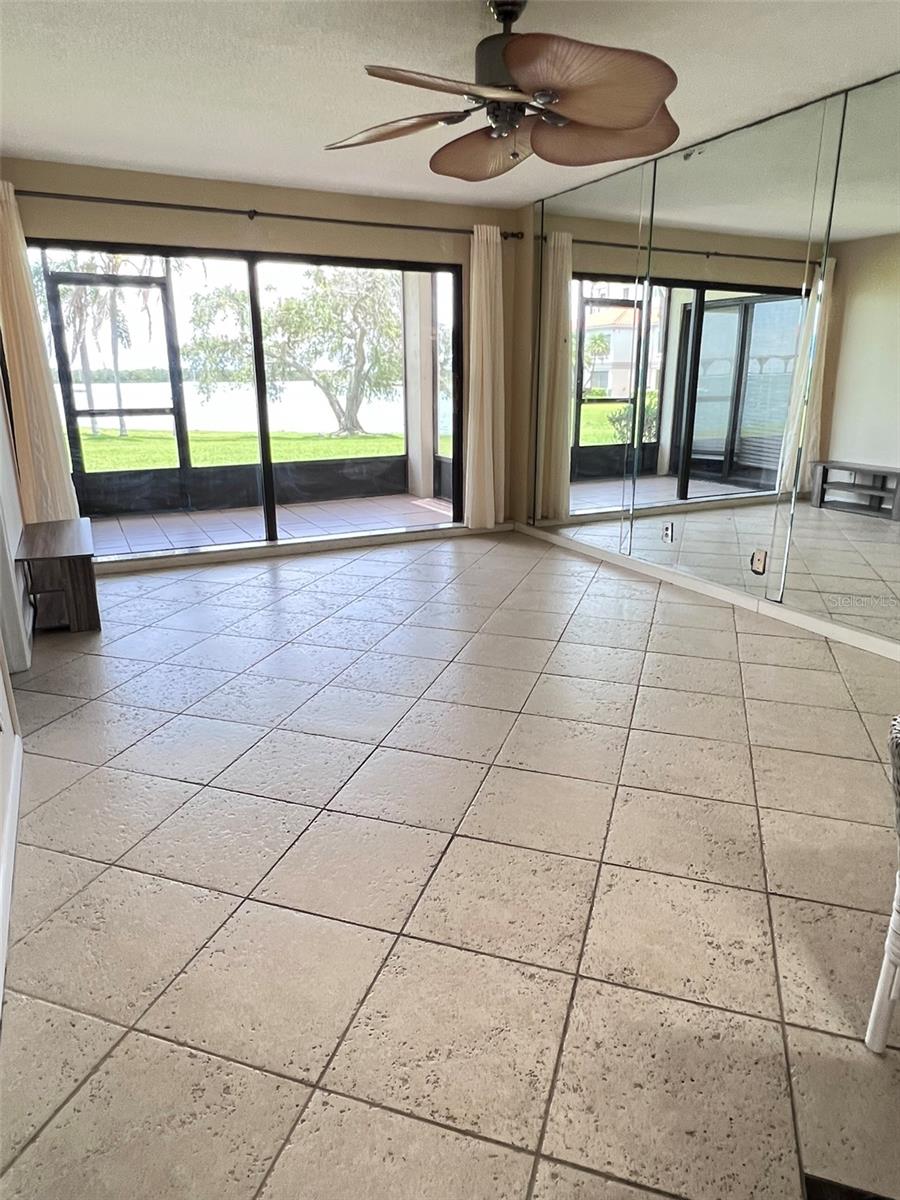 Image 4 of 28 For 6291 Bahia Del Mar Circle 104