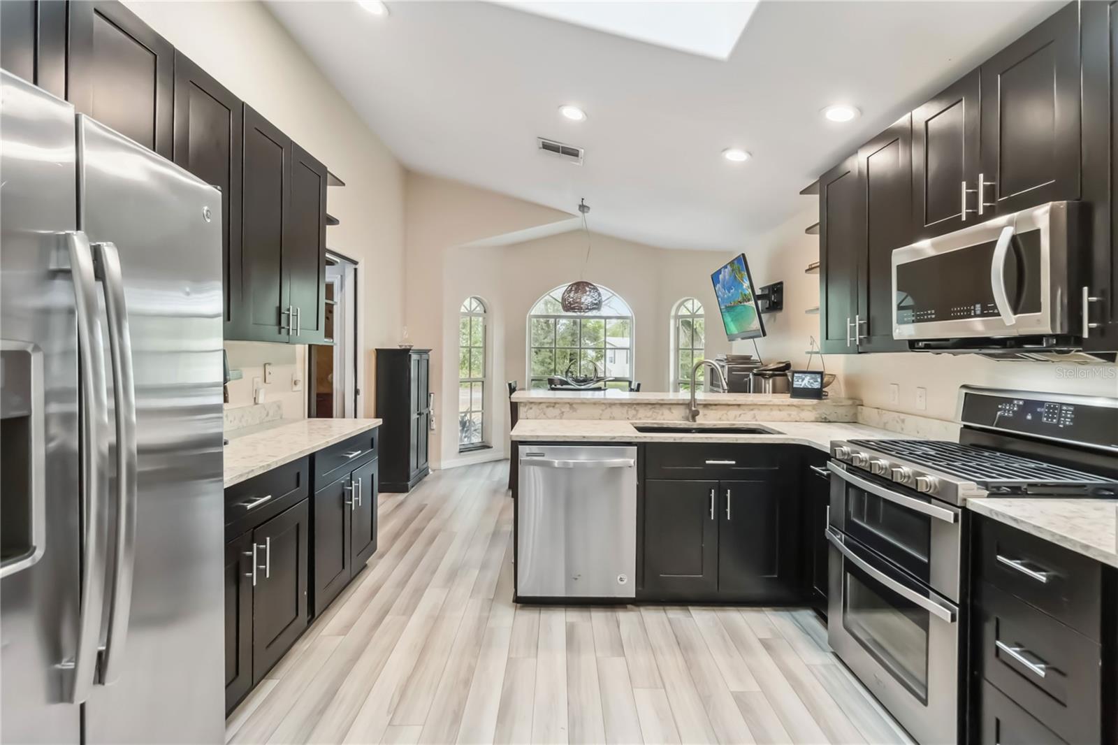 Image 3 of 40 For 25302 Lido Avenue