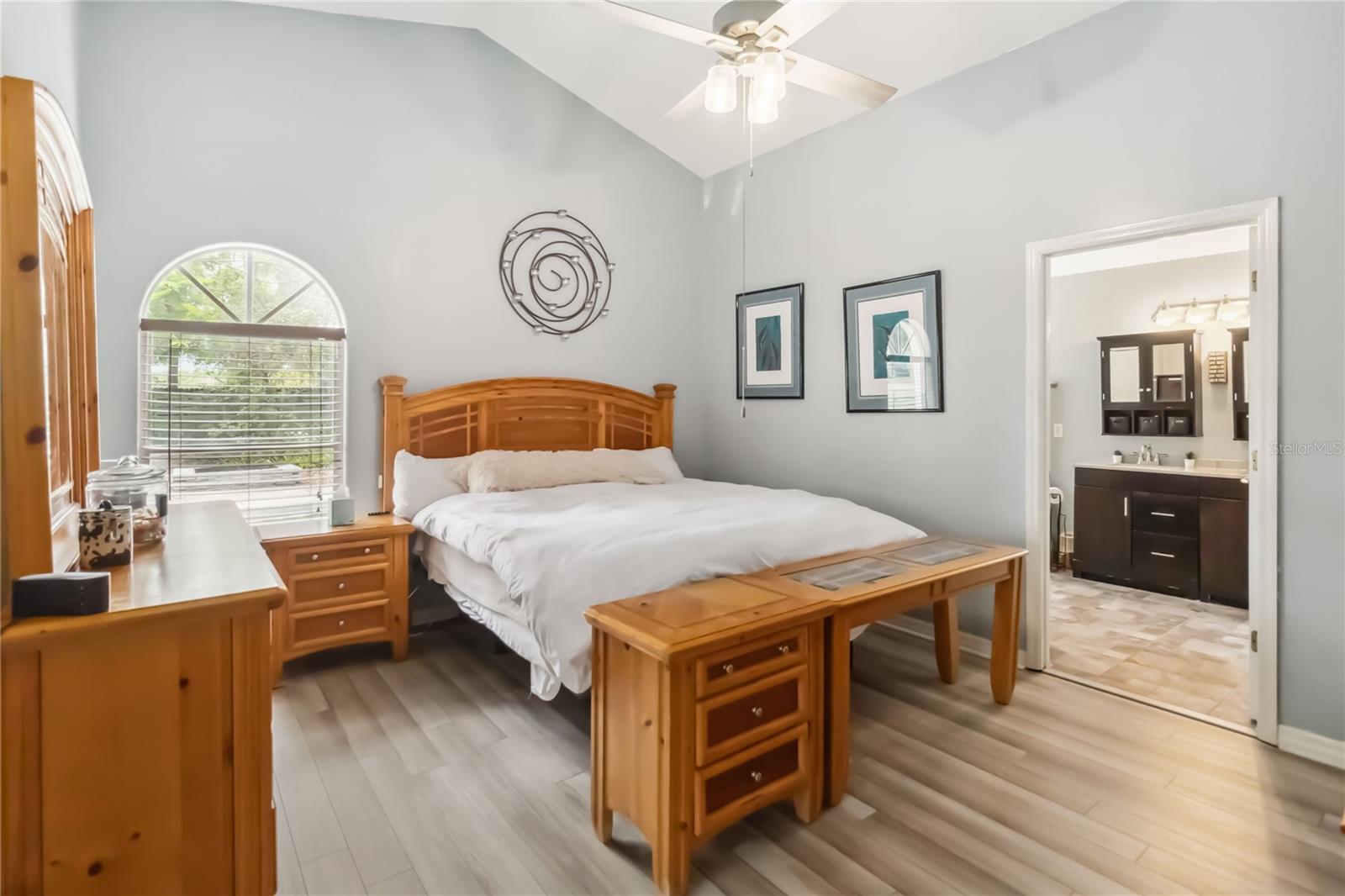 Image 4 of 40 For 25302 Lido Avenue
