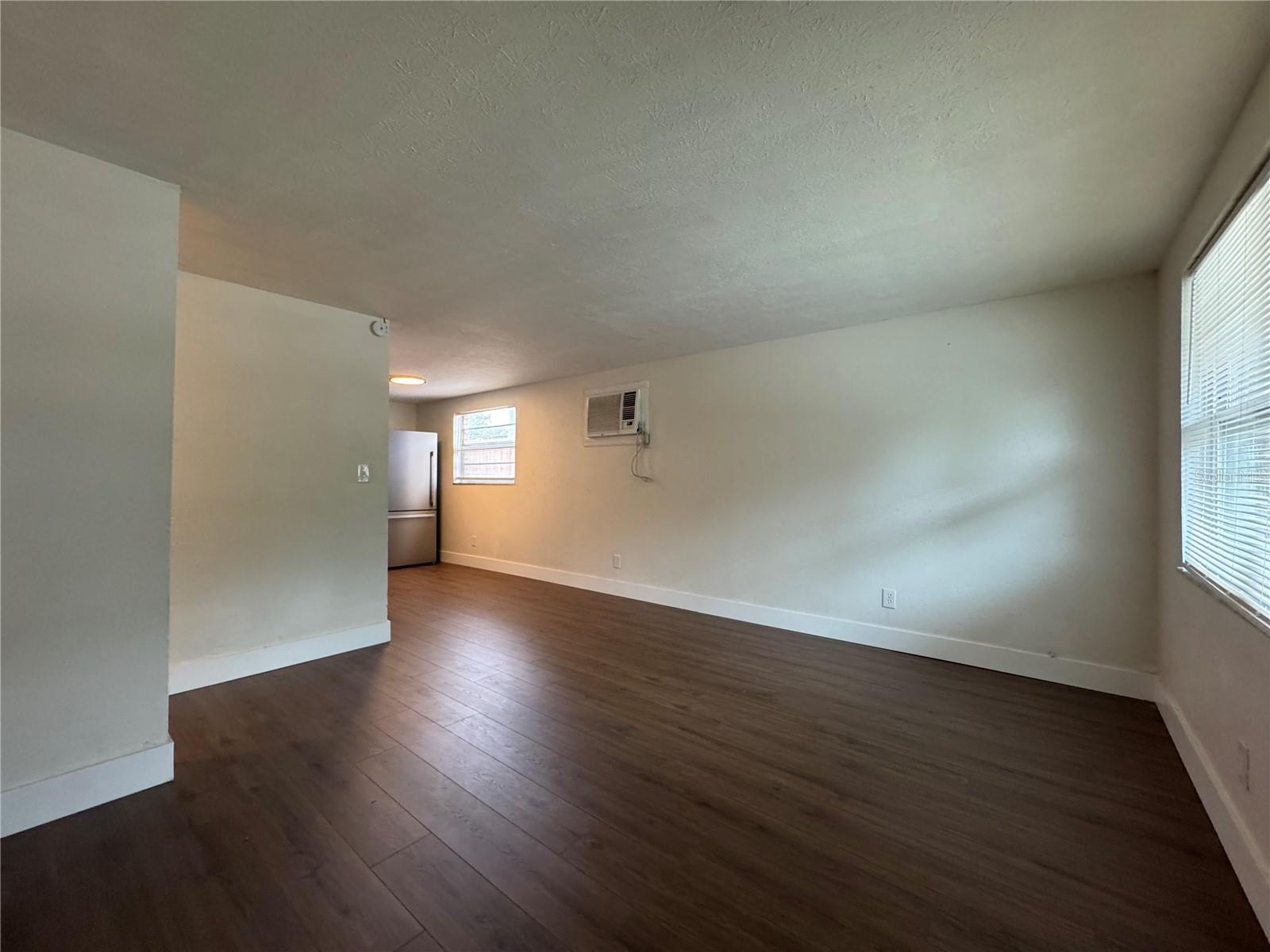 Image 2 of 9 For 9314 Grandfield Road