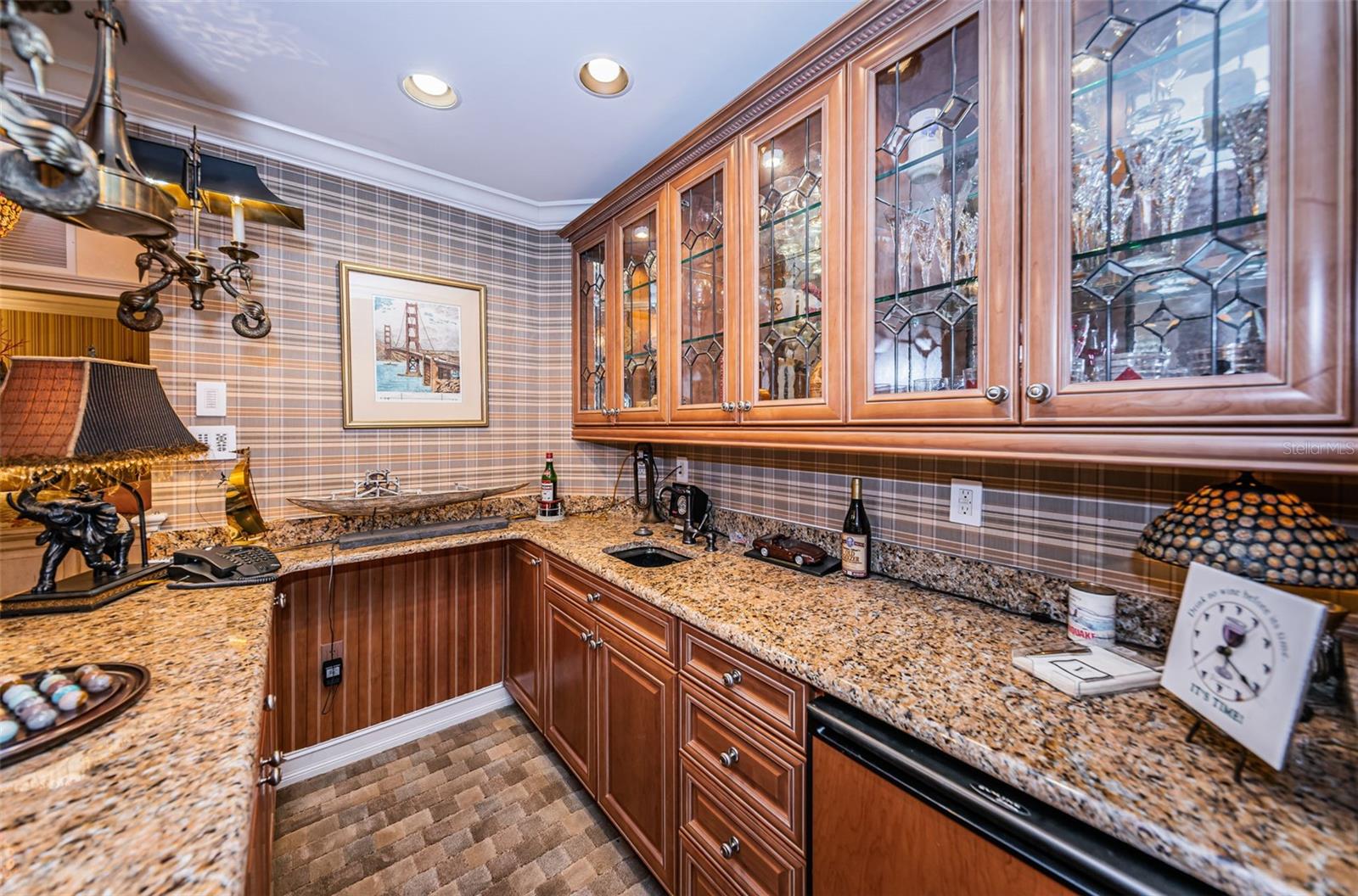 Image 23 of 96 For 3805 Gulf Boulevard 504