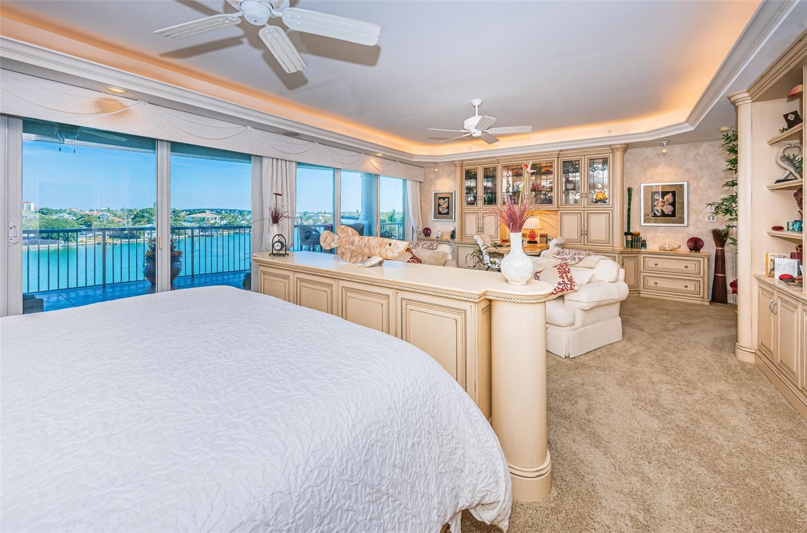 Image 51 of 96 For 3805 Gulf Boulevard 504