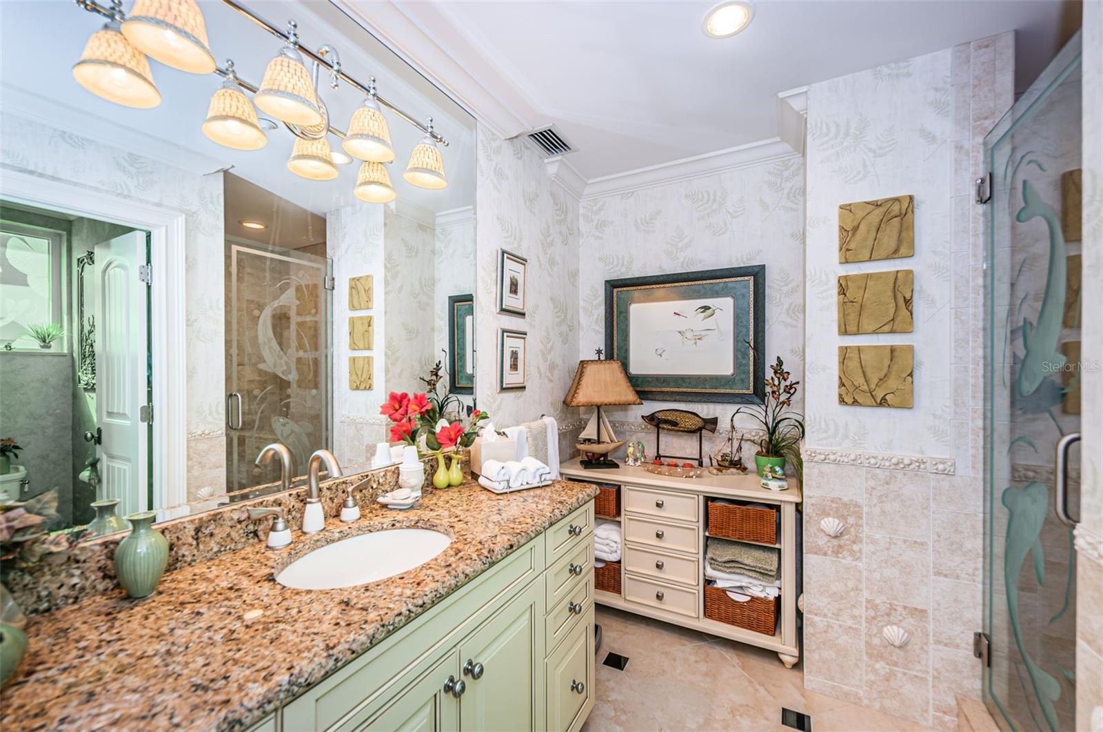 Image 76 of 96 For 3805 Gulf Boulevard 504