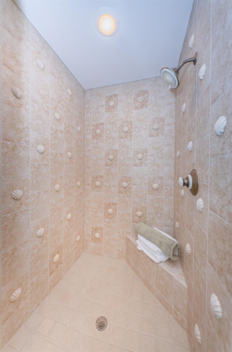 Image 77 of 96 For 3805 Gulf Boulevard 504
