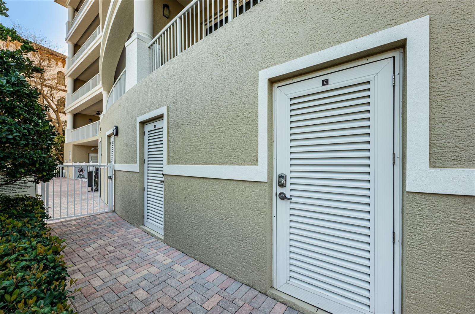 Image 81 of 96 For 3805 Gulf Boulevard 504