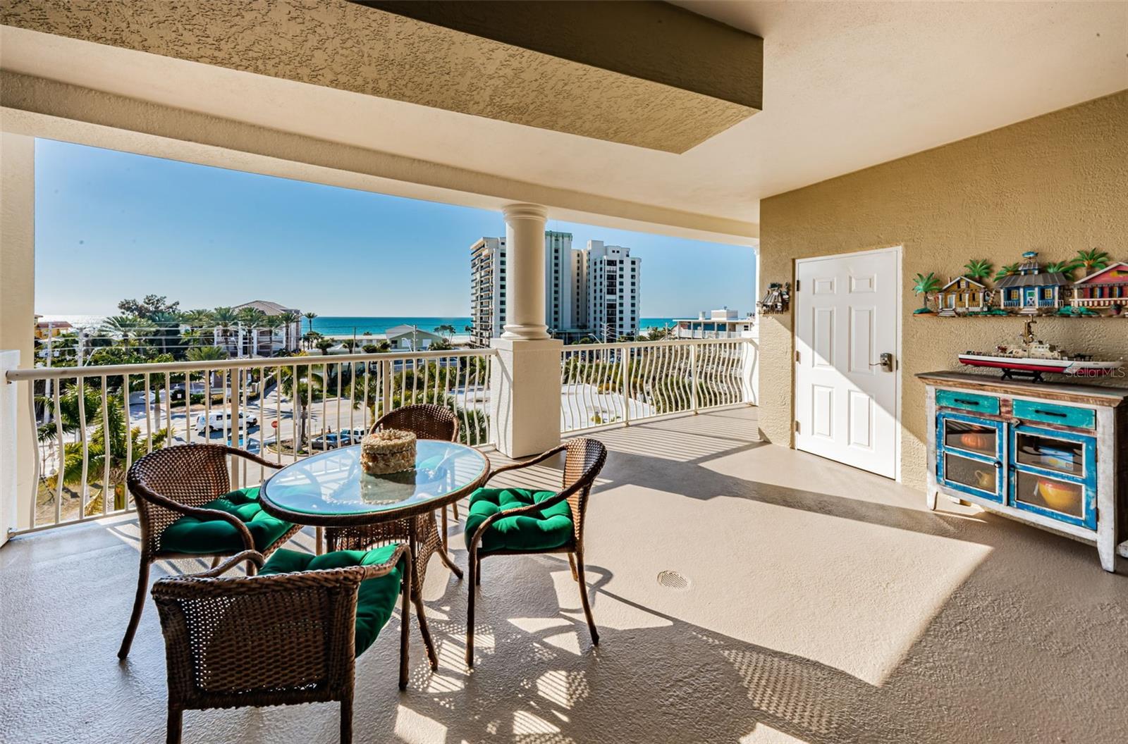 Image 9 of 96 For 3805 Gulf Boulevard 504