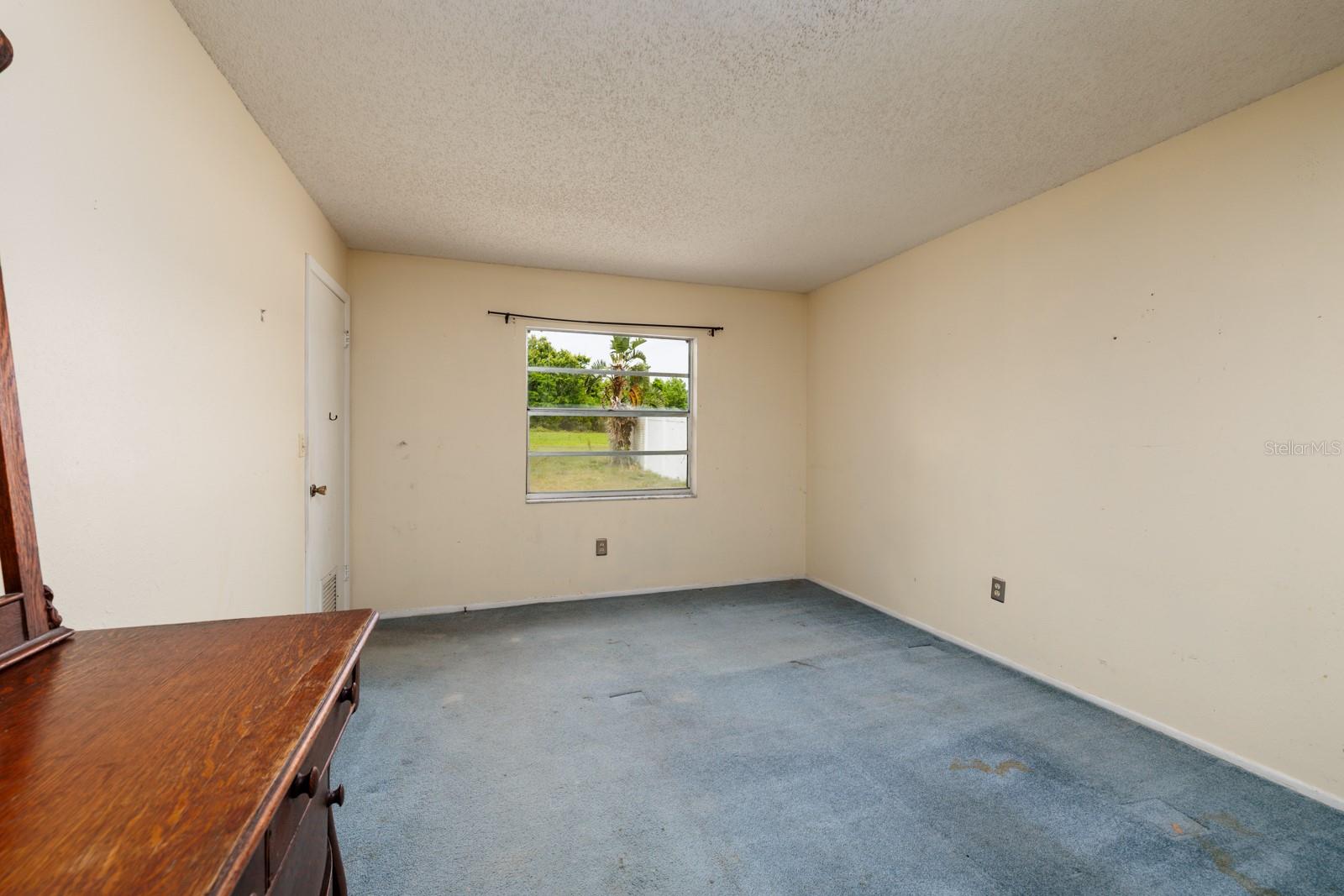 Image 10 of 22 For 564 5th Avenue Se
