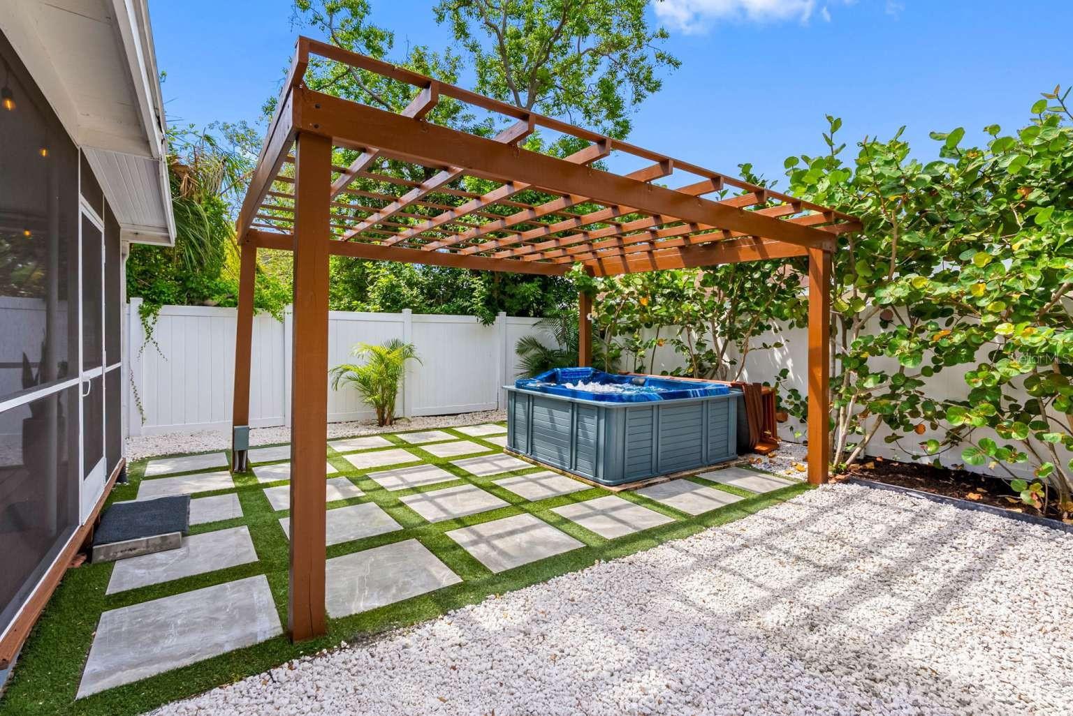 Image 6 of 58 For 8307 Boxwood Drive