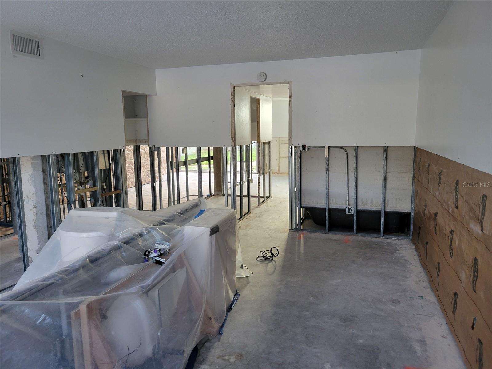 Image 2 of 6 For 4885 1st Street Ne 110