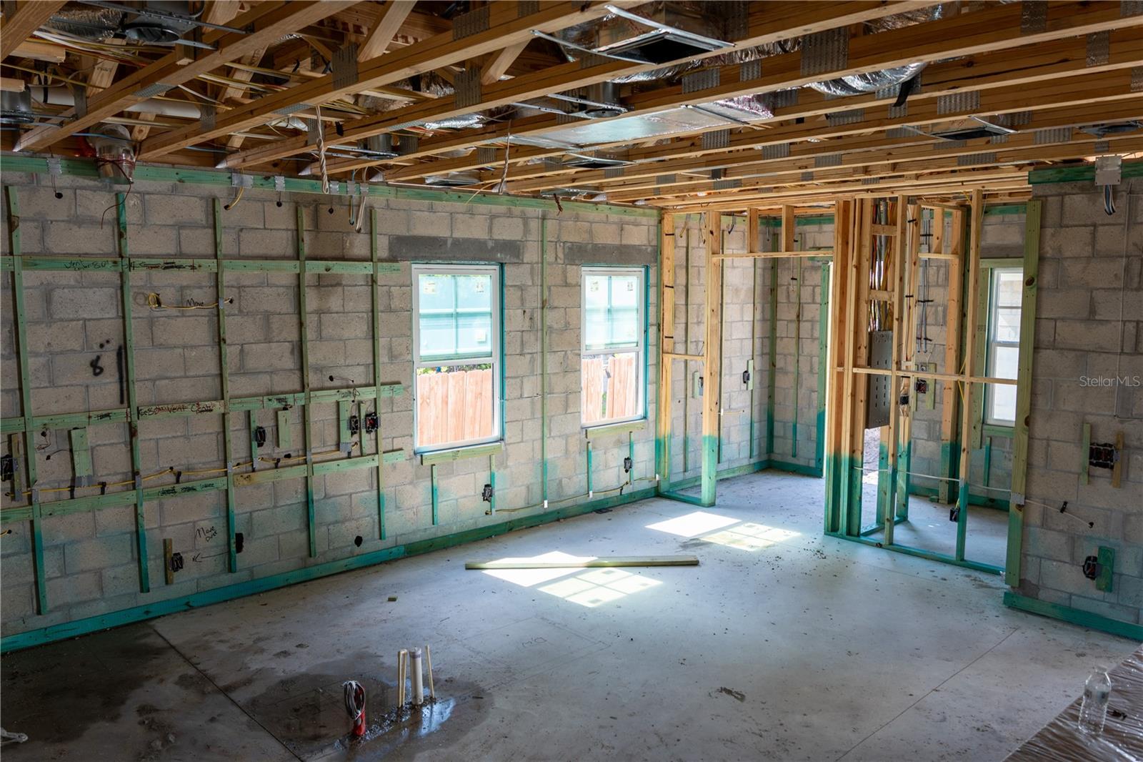 Image 10 of 20 For 1435 17th Avenue N