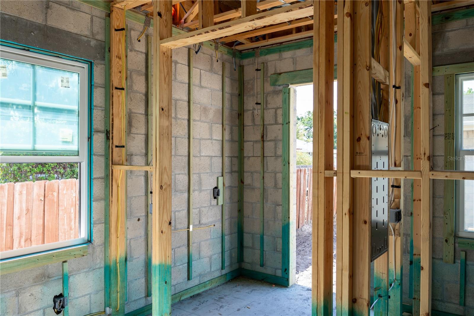 Image 15 of 20 For 1435 17th Avenue N